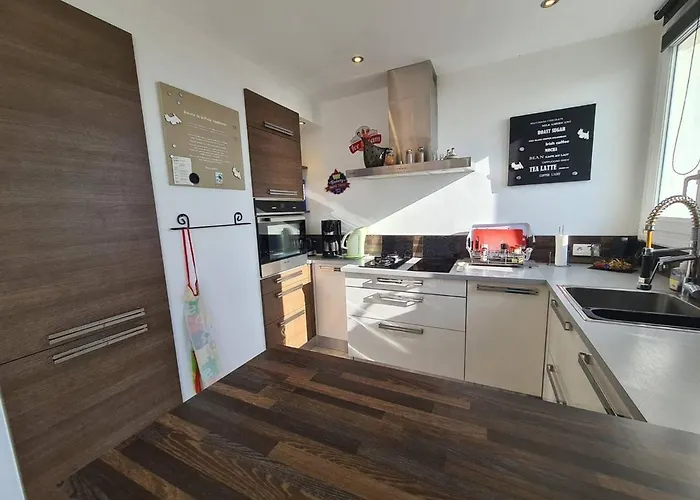 Moderne 3 Pieces, 6 Couchages, Parking, Proche - Fr-1-224c-648 아파트 생장드몽