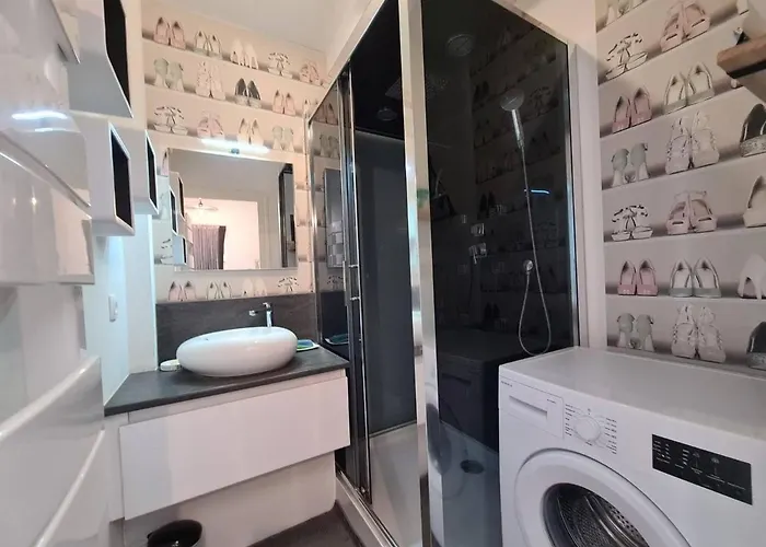 Moderne 3 Pieces, 6 Couchages, Parking, Proche - Fr-1-224c-648 아파트 *